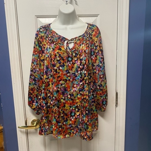 Spense woman multicolor satin blouse 
Button front gathering v-neck - Picture 2 of 10